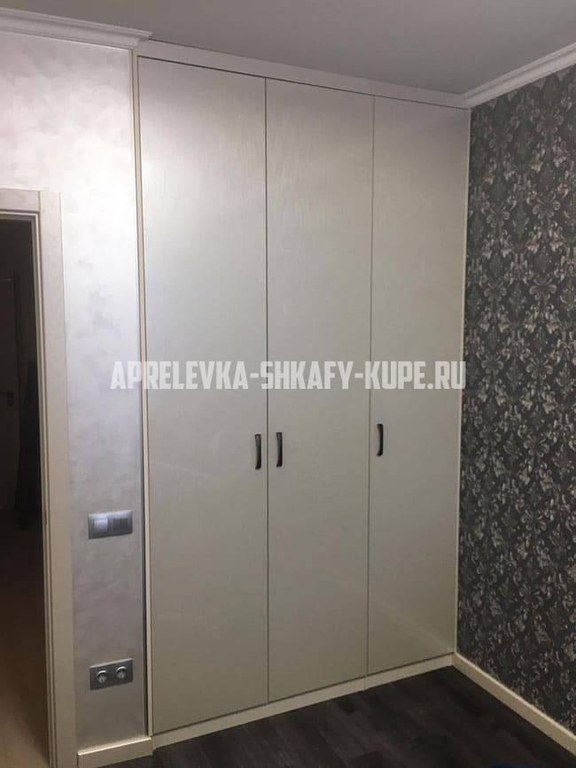 Распашные шкафы Апрелевка